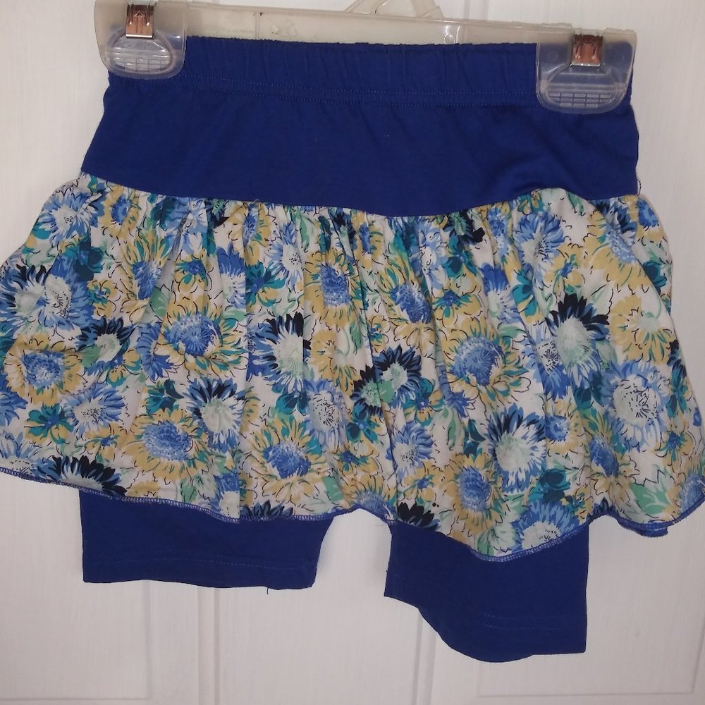 Reid Skirt with attached shorts Size 6